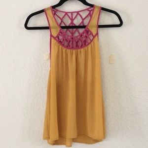 💐Yellow geometric cami💐